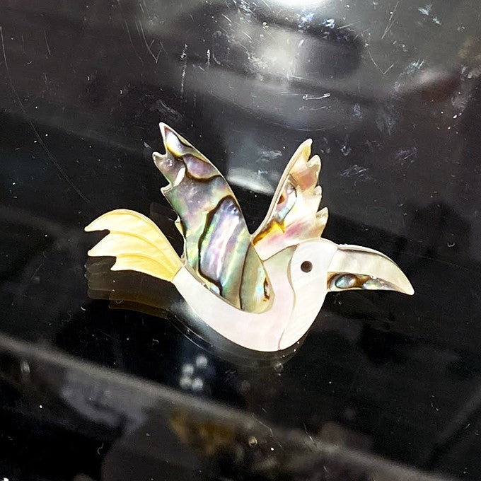 Broche L'Oiseau En Nacre
