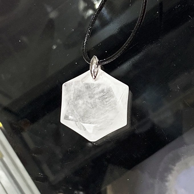Collier Pendentif Cristal De Roche Hexagone Sur Cordon Noir