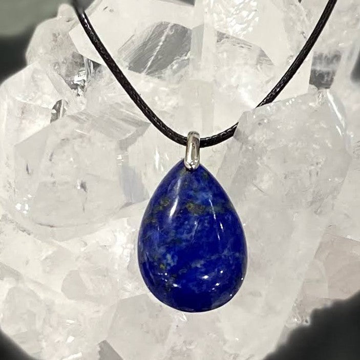 Collier Pendentif Lapis Lazuli Sur Cordon Noir
