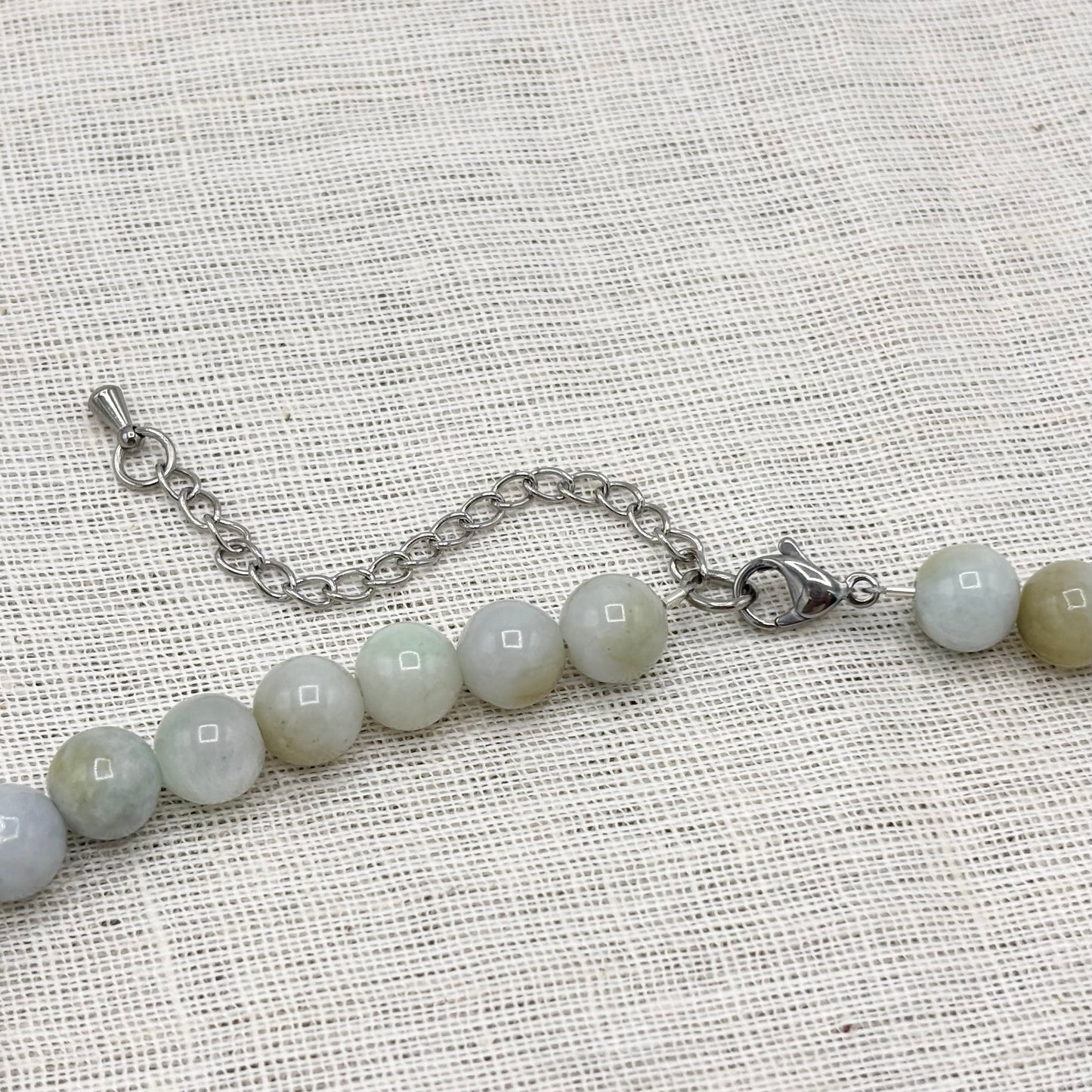Collier Pierre Naturelle Jadeite Avec Fermoir En Acier