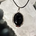 Collier pendentif laiton et cabochon ovale pierre naturelle sur cordon noir