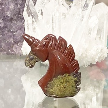Licorne objet décoratif en jaspe