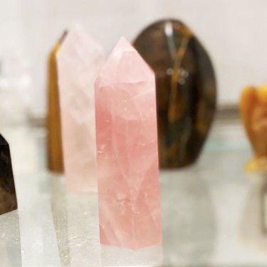 Pique objet décoratif en quartz rose