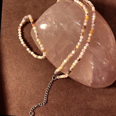 Collier et bracelet pierre naturelle opale rose 4mm en facetté