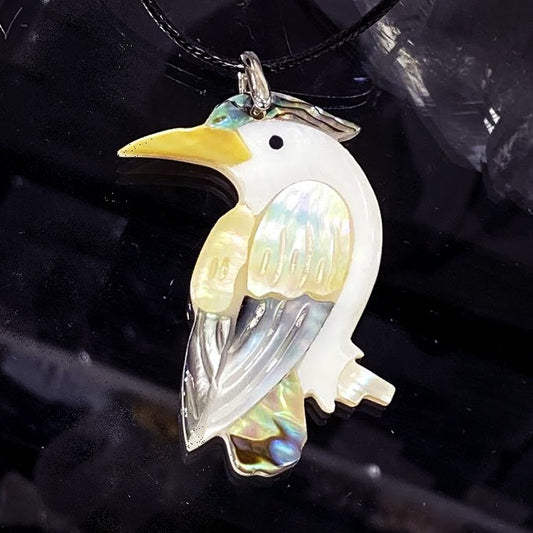 Collier Pendentif L'Oiseau En Abalone Avec Cordon Noir