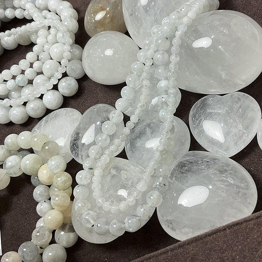Collier Pierre De Lune Avec Le Fermoir En Acier