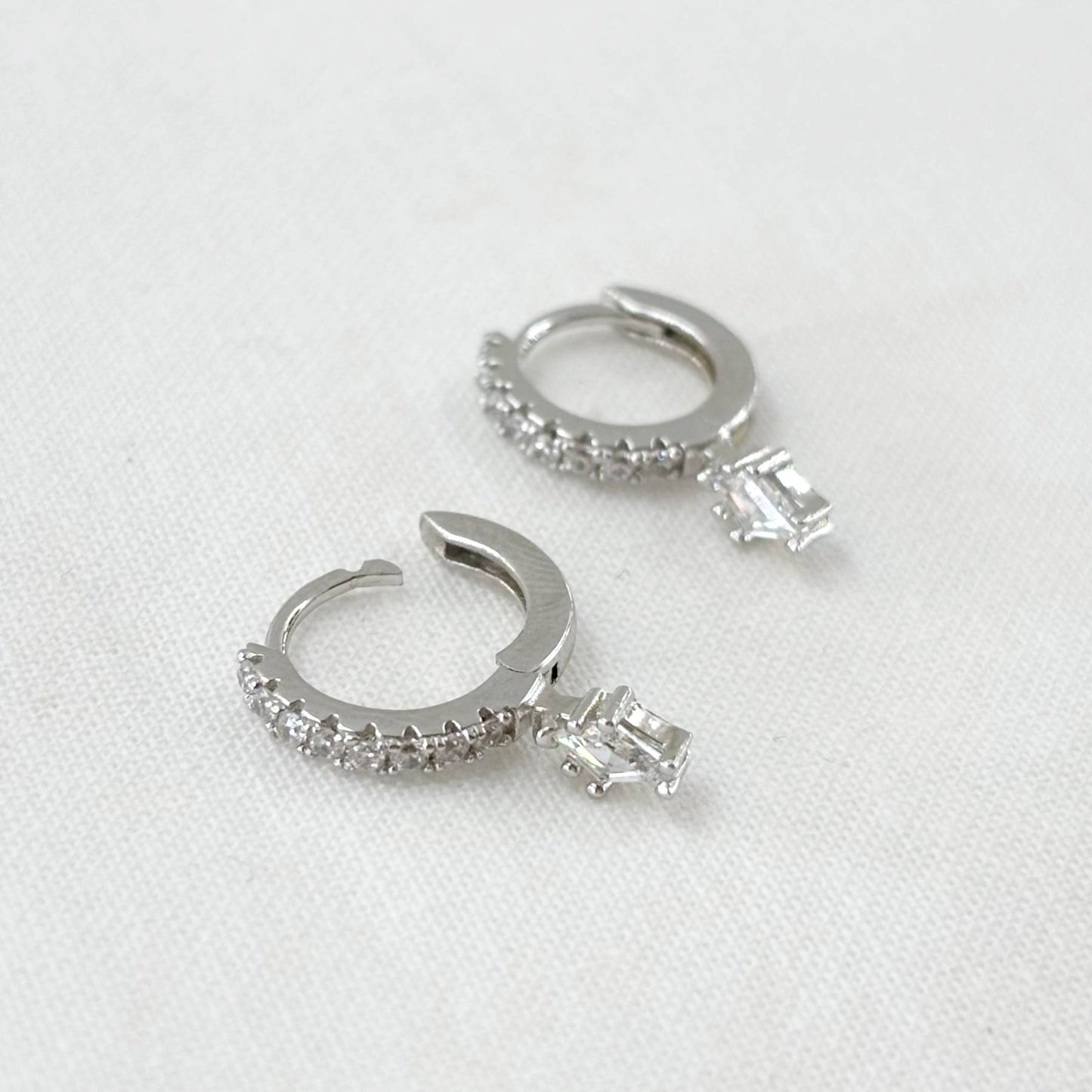Boucles D'Oreilles Argent 925 1.88G Créoles Strass Pendent