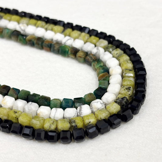 Collier Pierre Naturelle Facettée Carré