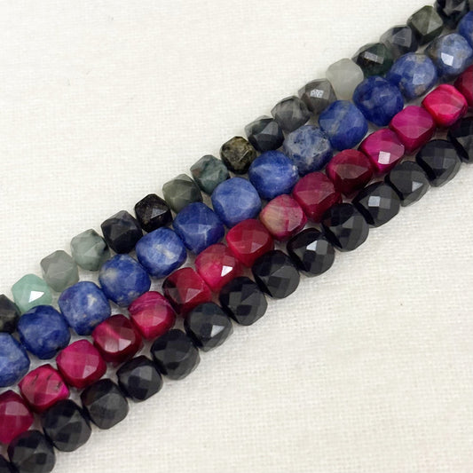 Collier Pierre Naturelle Facettée Carré