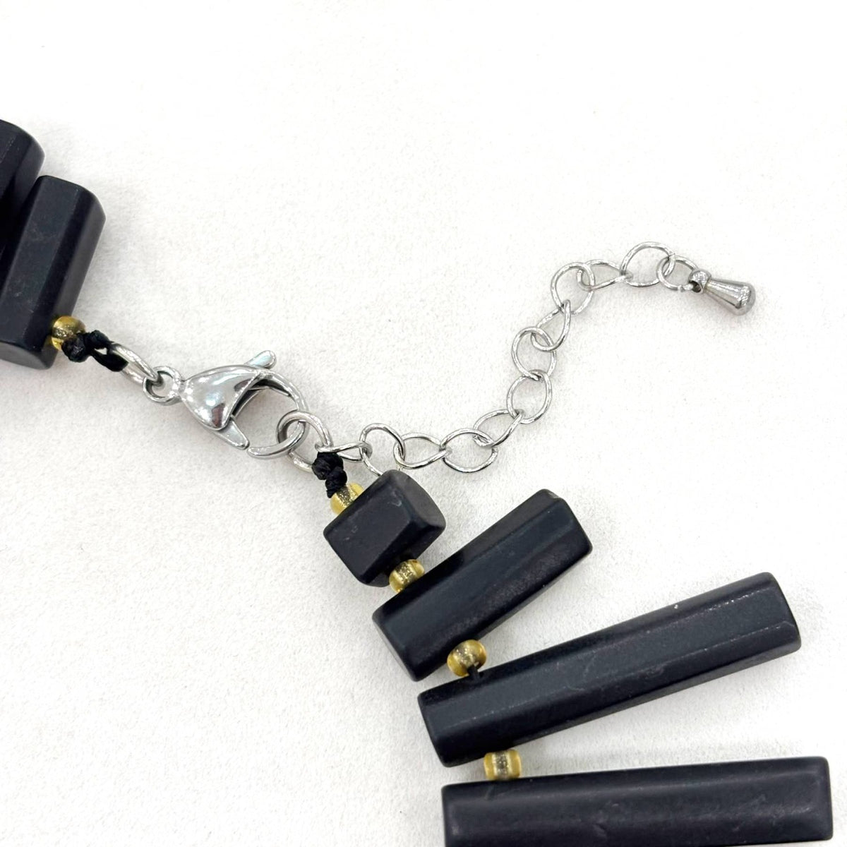 Collier Pierre Naturelle Shungite Bâtonnets Irréguliers Acier Inoxydable