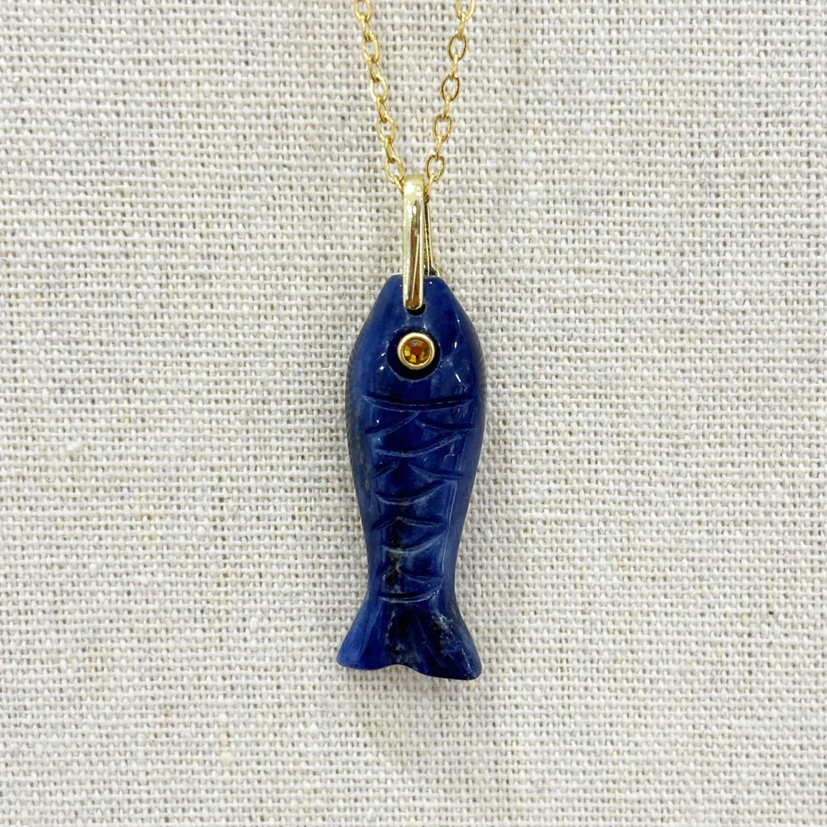 Pendentif Pierre Naturelle Laiton Verre Teinté Gravure Poisson